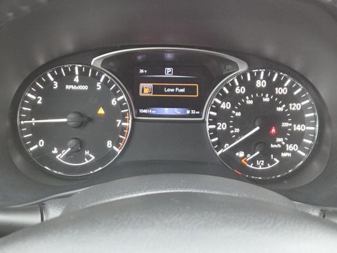 Used 2020 Nissan Pathfinder SL image 27