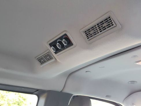 Used 2019 Chevrolet Express 2500 LS w/ Driver Convenience Package RWD image 19