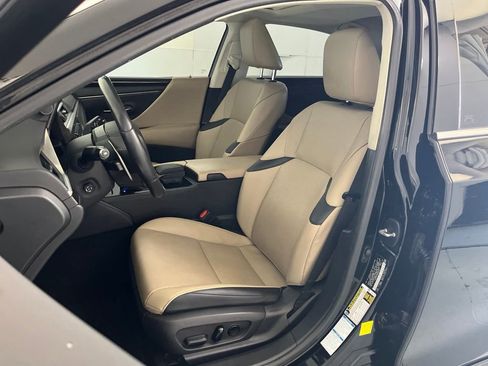 Used 2021 Lexus ES 250 w/ Premium Package AWD/4WD image 18