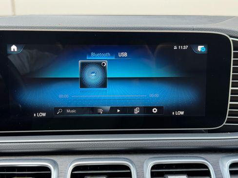 Used 2023 Mercedes-Benz GLS 450 4MATIC image 31