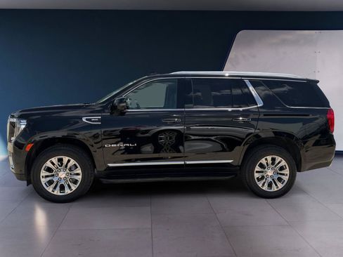 Used 2024 GMC Yukon Denali w/ Advanced Technology Package RWD image 2