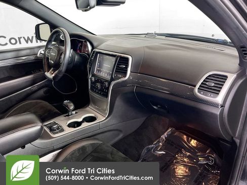 Used 2014 Jeep Grand Cherokee SRT8 w/ Luxury Group II AWD/4WD image 26