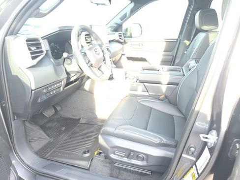 New 2026 Toyota Tundra Limited AWD/4WD image 8