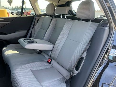 Used 2025 Subaru Outback Premium AWD/4WD image 19