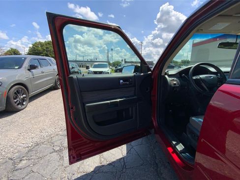 Used 2018 Ford Flex SEL w/ Equipment Group 202A AWD/4WD image 19