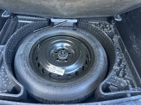 Used 2019 Jeep Compass Latitude image 33