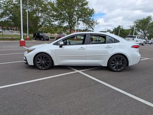 Used 2023 Toyota Corolla SE w/ Carpet Mat Package (TMS) FWD image 8