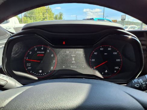 Certified 2025 Chevrolet Trax RS image 12