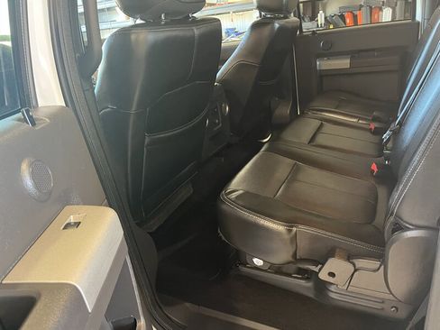 Used 2015 Ford F350 Lariat w/ Chrome Package image 8