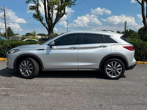 Used 2021 INFINITI QX50 Luxe FWD image 4