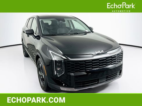 Used 2026 Kia Sportage LX FWD image 1