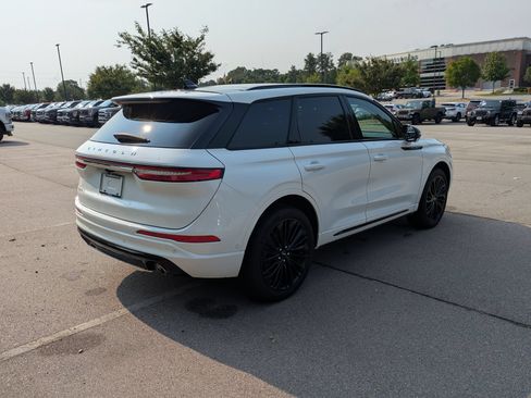 Used 2023 Lincoln Corsair Reserve w/ Equipment Group 202A AWD/4WD image 4