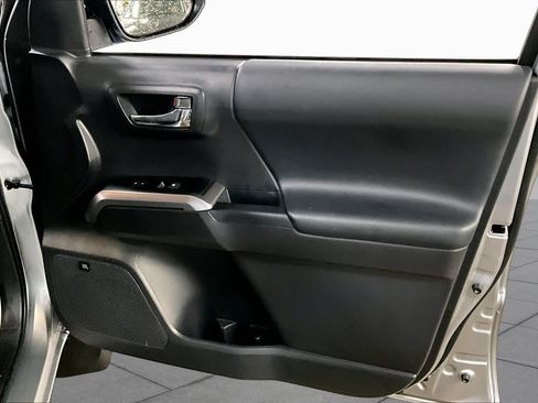 Used 2023 Toyota Tacoma Limited AWD/4WD image 22