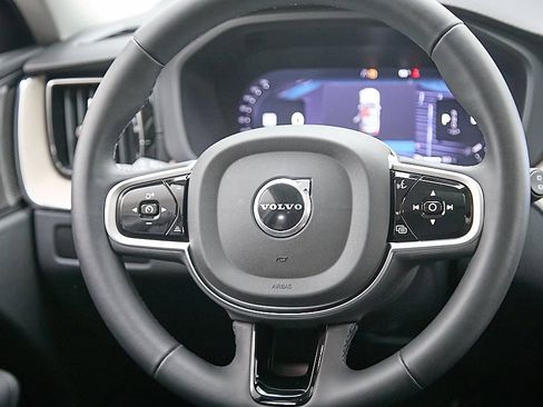 New 2026 Volvo XC60 B5 Ultra w/ Protection Package Premier image 25