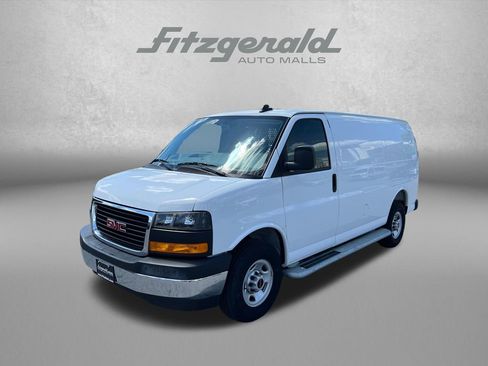 Used 2025 GMC Savana 2500 w/ Driver Convenience Package RWD image 2