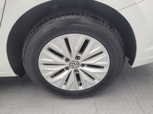Used 2019 Volkswagen Jetta S w/ Driver Assistance Package FWD image 31