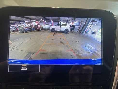 Used 2024 Chevrolet Equinox Premier w/ LPO, Floor Liner Package AWD/4WD image 9