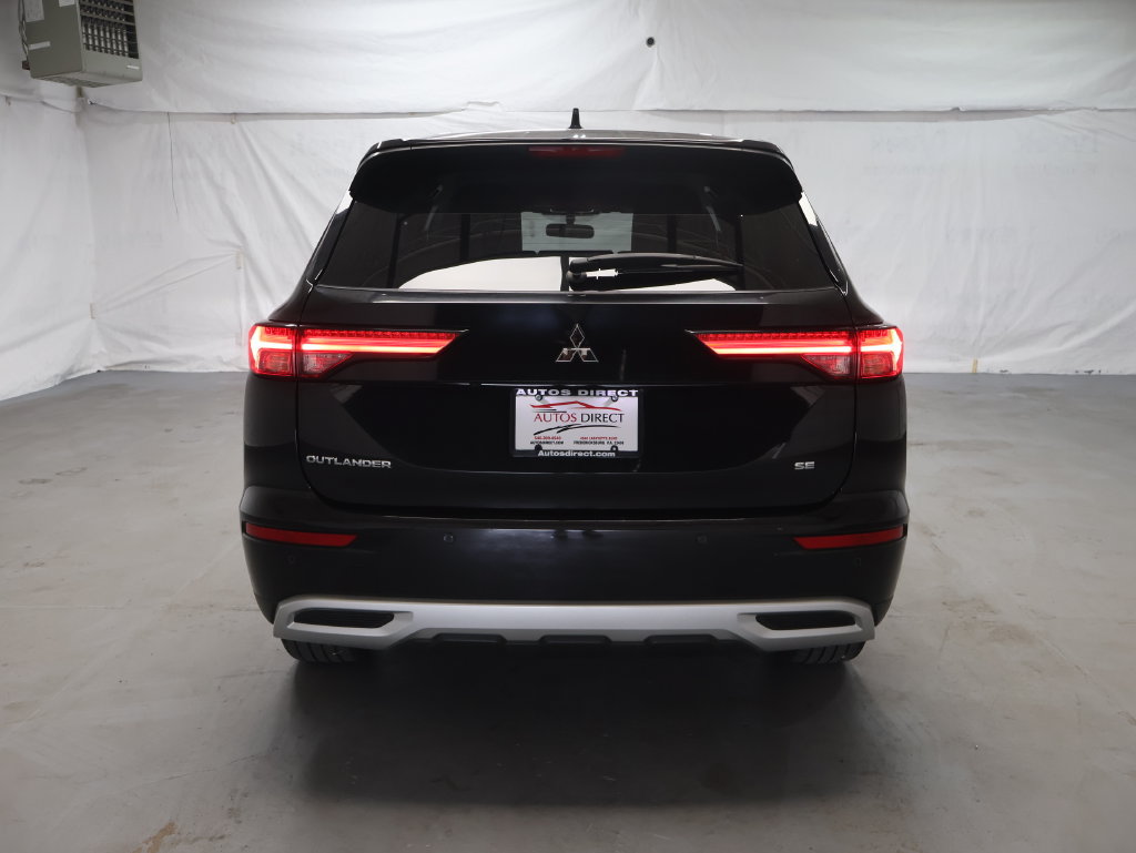 Used 2024 Mitsubishi Outlander SE FWD image 6