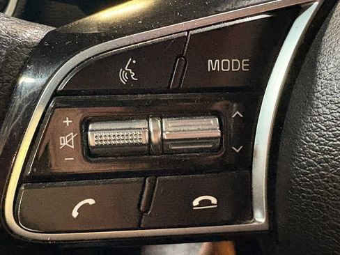 Used 2020 Kia Forte LXS FWD image 25