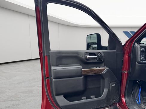 Used 2022 Chevrolet Silverado 3500 High Country w/ Z71 Off-Road Package AWD/4WD image 9