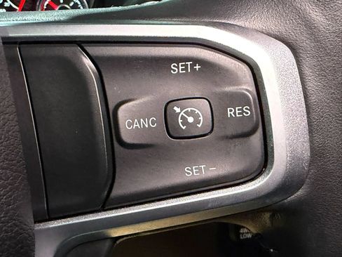 Used 2024 RAM 2500 Big Horn w/ Night Edition AWD/4WD image 28