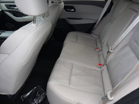 Certified 2025 Nissan Rogue SV AWD/4WD image 17