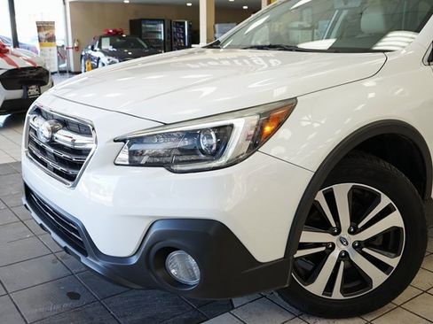 Used 2018 Subaru Outback 2.5i Limited image 23