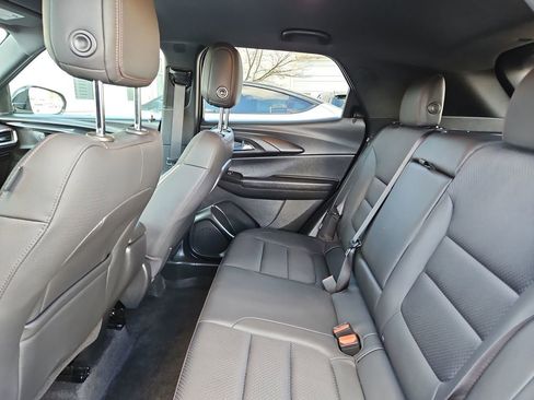 Used 2023 Chevrolet TrailBlazer RS image 28