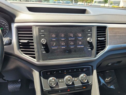 Used 2018 Volkswagen Atlas SE FWD image 27