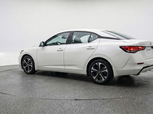 Used 2025 Nissan Sentra SV FWD image 6