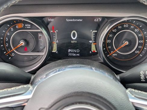 Used 2020 Jeep Wrangler Unlimited Sahara w/ LED Lighting Group AWD/4WD image 19