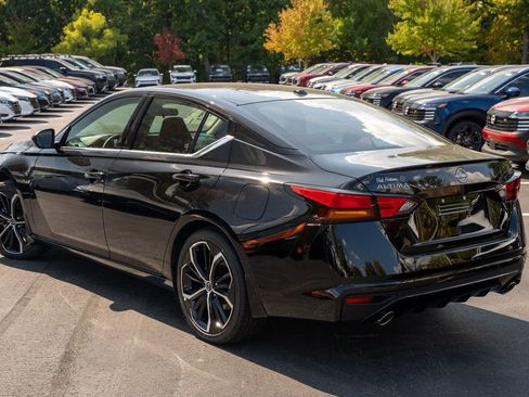 New 2025 Nissan Altima 2.5 SR image 4
