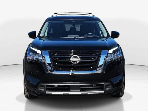 Used 2024 Nissan Pathfinder Platinum w/ Cargo Package image 11
