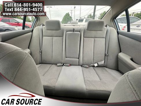 Used 2010 Nissan Altima 2.5 S FWD image 15