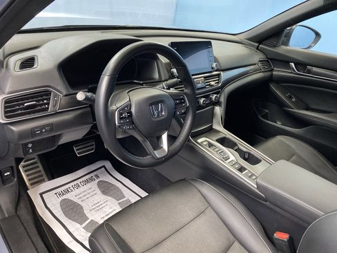 Used 2022 Honda Accord Sport image 9