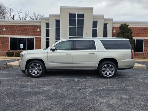 Used 2016 GMC Yukon XL Denali w/ Open Road Package image 4