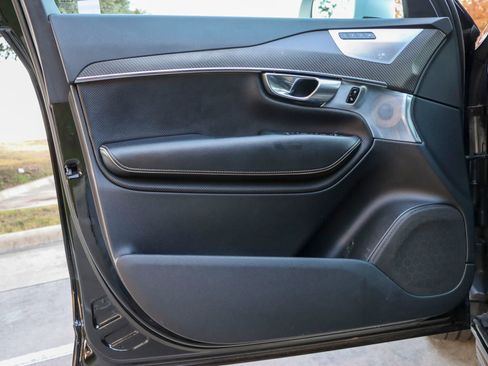 Used 2018 Volvo XC90 T6 R-Design w/ Convenience Package image 13