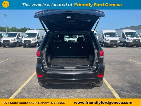 Used 2021 Jeep Grand Cherokee Laredo X AWD/4WD image 11