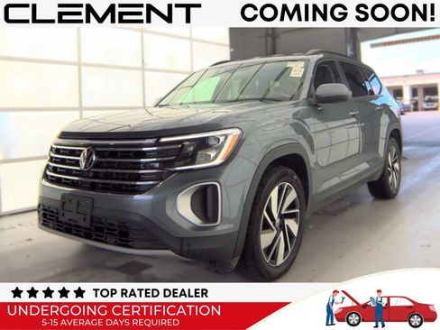 Used 2025 Volkswagen Atlas SE AWD/4WD image 1