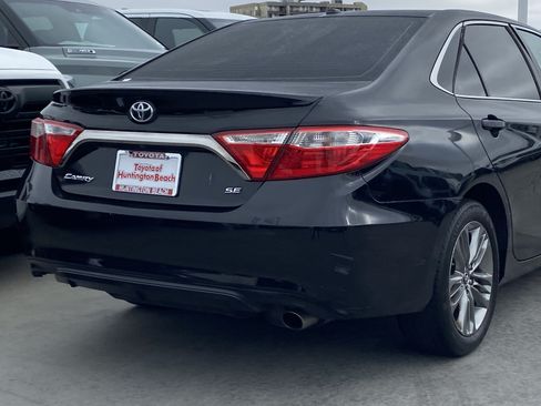 Used 2016 Toyota Camry SE FWD image 4