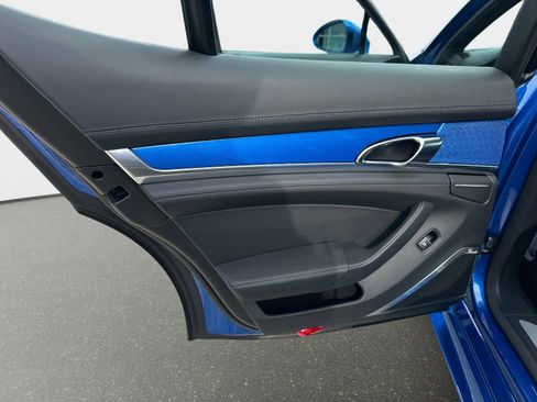 Used 2015 Porsche Panamera GTS image 12