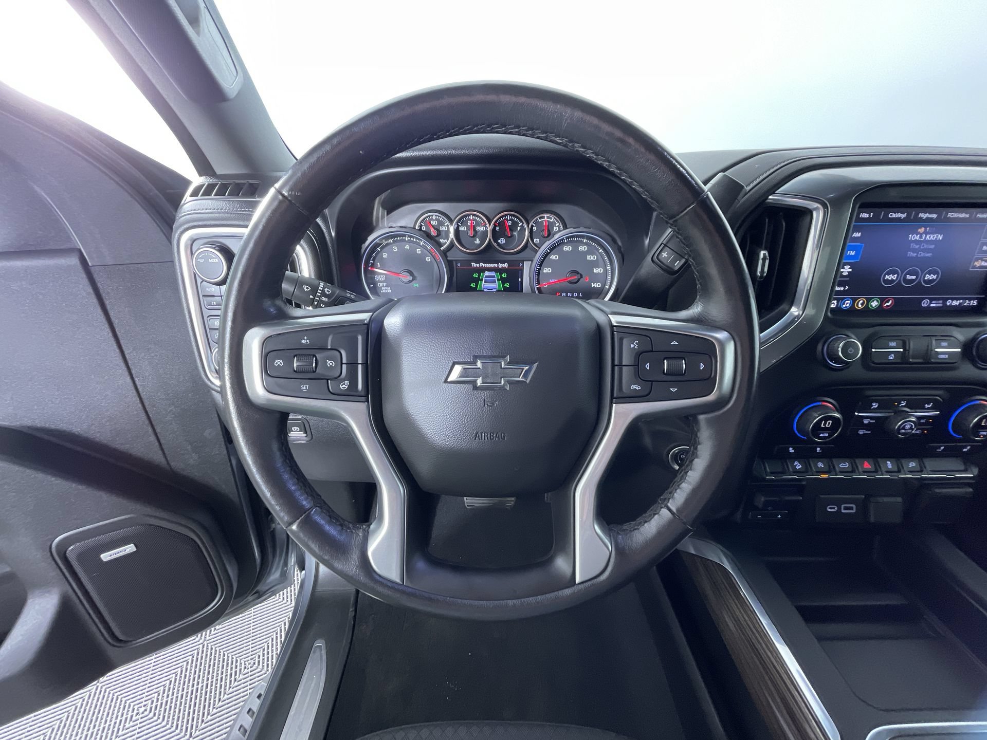 Used 2020 Chevrolet Silverado 1500 LT Trail Boss AWD/4WD image 17
