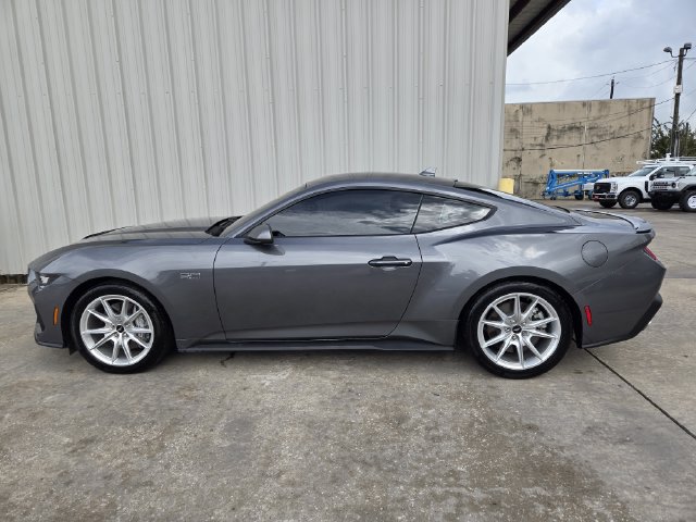 Used 2025 Ford Mustang GT Premium RWD image 6