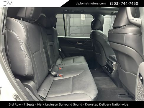 Used 2024 Lexus LX 600 4WD w/ Interior Upgrade Package image 21