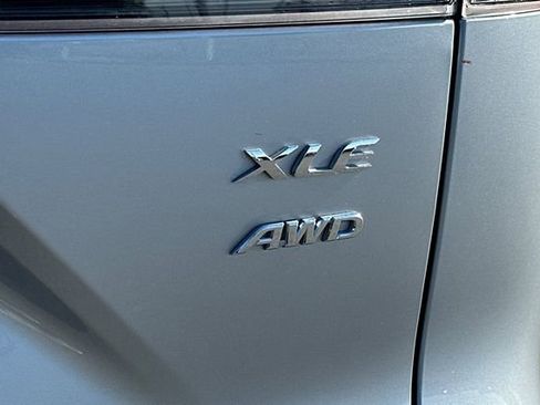 Certified 2025 Toyota Corolla Cross XLE w/ Convenience Package image 32