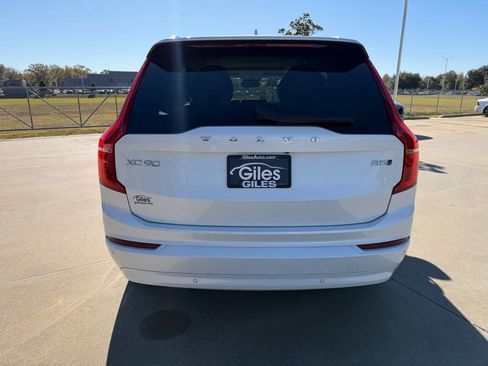 Used 2023 Volvo XC90 B5 Core w/ Protection Package image 4