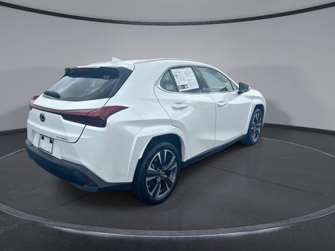 Used 2024 Lexus UX 250h FWD w/ Premium Package image 11