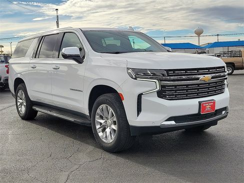 Used 2021 Chevrolet Suburban Premier image 6