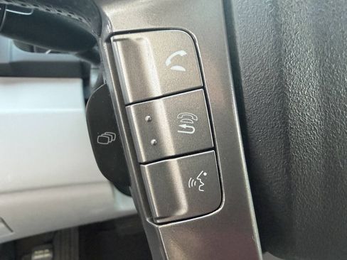 Used 2016 Honda Odyssey SE image 38