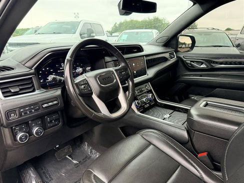Used 2022 GMC Yukon XL Denali w/ Max Trailering Package AWD/4WD image 33